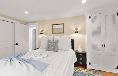 Game Room Central AC 4 mins to Craigville Beach - Photo 25