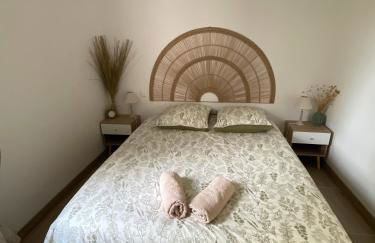 Gite De La Fontaine Avec Jaccuzi - Foto 14