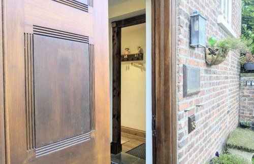 The Cloisters, Muston - Photo 12