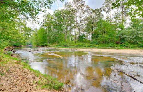 McDonough Escape with Private Hot Tub and Game Room! - Foto 34