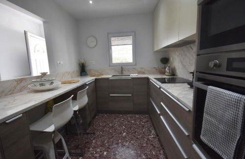 VillaVita Modern 3BR,Garden & BBQ, Walk to Beach - Foto 8