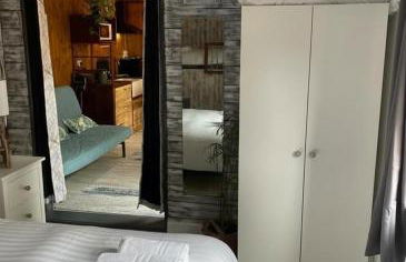 Charming Chalet - Sleep 3/4 & Free Parking - Foto 9