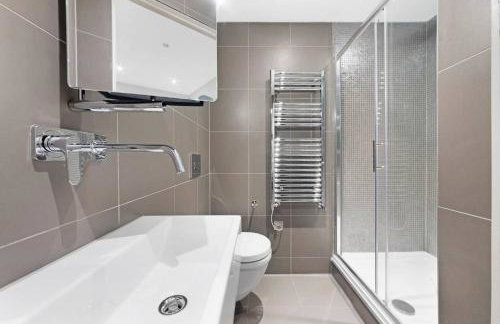 Buckingham Palace Apartment - Photo 19
