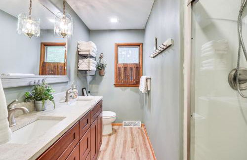 Lakeside Spooner Home with Game Room and Views! - Foto 23