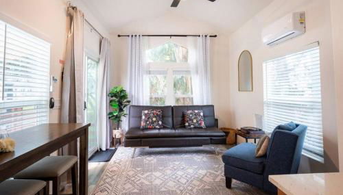 The BEST Tiny Home Loft and Private Yard - Foto 1