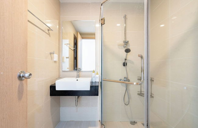 Golden Mansion - Transit Apt Free POOL & GYM - Photo 26