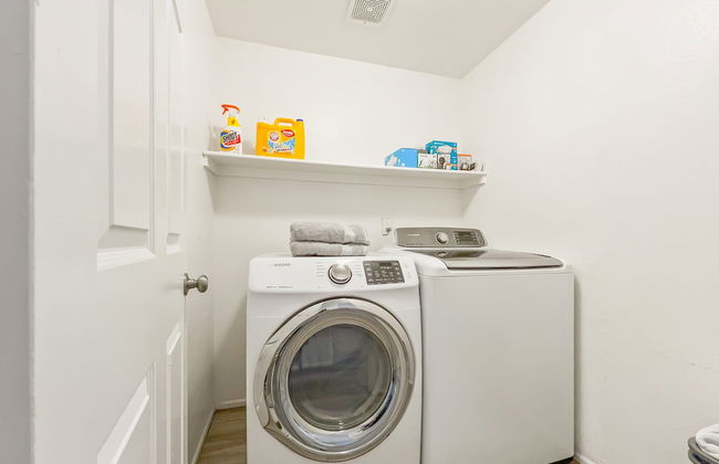 Loughlin Chandler - Foto 46