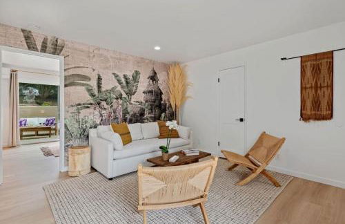 Seaside and Newly Renovated - Photo 10