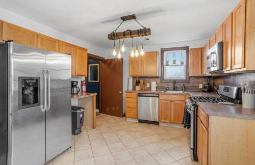 Renovated 6BR 2BA AC home and Game Room - Foto 16