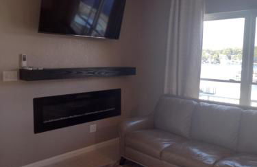 Breathtaking Views - Lakefront Duplex - Near Shawnee Bend Boat Ramp - Foto 6