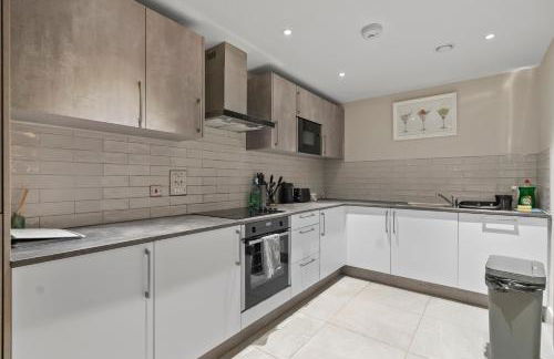 Solihull Flat For 2 with Fast WiFi with Free Secured Parking - Foto 21