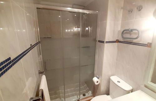 Charming apt by the beach with stunning harbor views - Foto 13