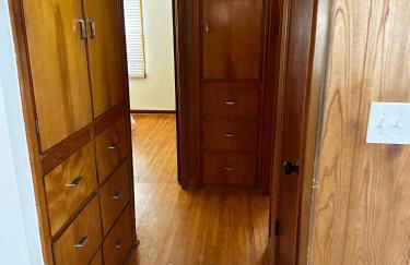 Mid-Century Modern 4BR WIF SmrtTV Coffee Patio - Photo 3