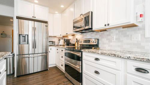 Reel Chill- 4 bedroom home with Dock, Swimspa, Hot tub! - Foto 5