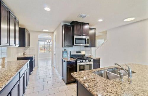5 Bedroom Luxurious Retreat in Schertz, San Antonio - Foto 9