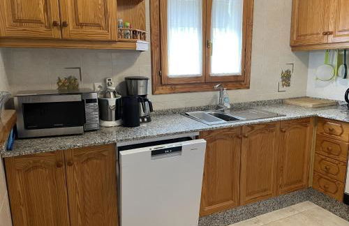 Mediterranean Escape with Garden - Foto 14