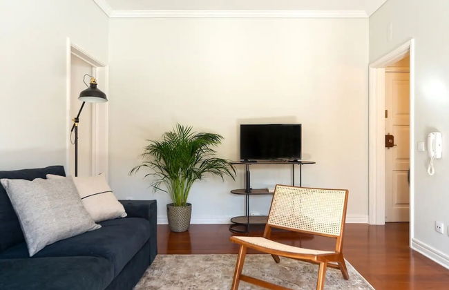 Coastal Comfort: Apartment Retreat By The Sea - Photo 5