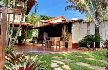 Maravilhosa casa com piscina em Lagoa Santa - Foto 3