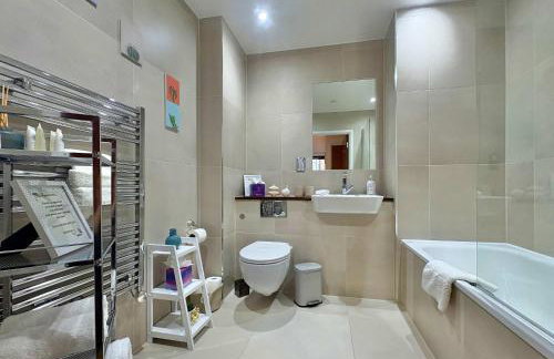 Westminster Luxury Two Bed Two Bath with Air-Con - Foto 31