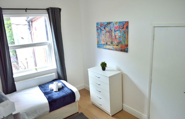 Beautiful Two-bed Apartment With Driveway Parking - Foto 7