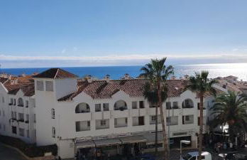 Nerja Gaviota holidays piscina y playa - Foto 5