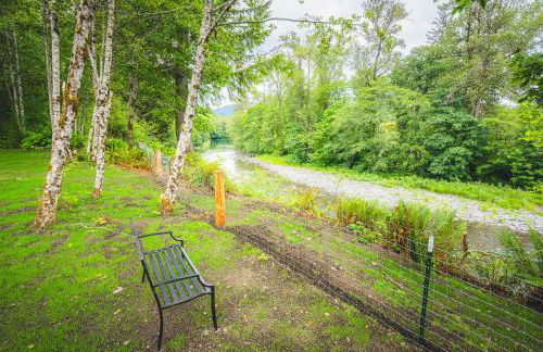 Riverfront winter wonderland retreat-Centrally located in the Olympic National Park - Foto 21