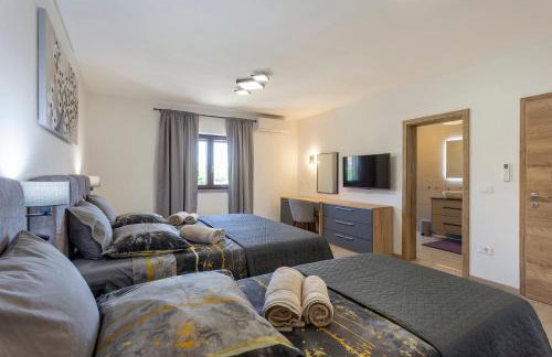 Luxurious new apartment with pool - Foto 38