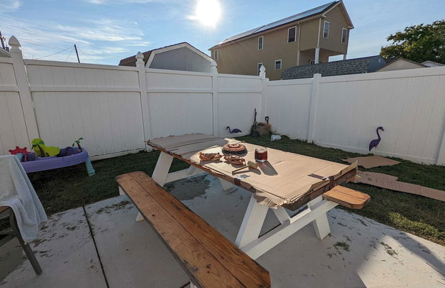 Waves 'n Wooder by Avantstay Swimspa + Game Room, Walk to Beach - Foto 36