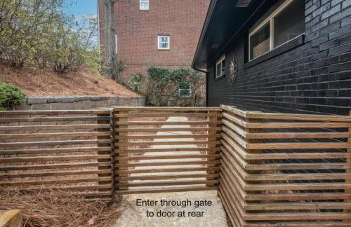 Luxurious Retreat with Stunning Views Sleeps 16) - Foto 30