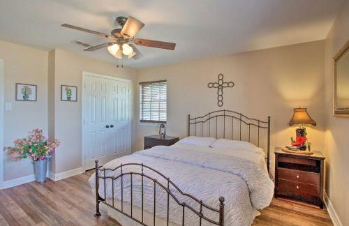 Home in Historic Waxahachie with Yard and Patio! - Foto 13