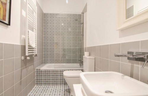 Increíble nuevo 3BD 2BTH - Centro de la ciudad - Foto 30