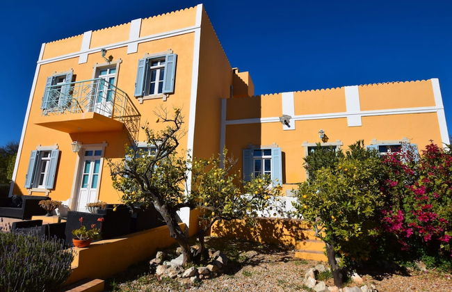 Delightful, Authentic Quinta with Swimming Pool near Beach & Towns - Photo 1