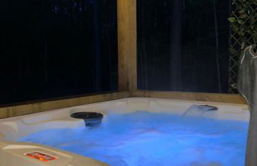 Lux Blue Ridge Cabin, Hot tub, Swing, PingPong! - Foto 35