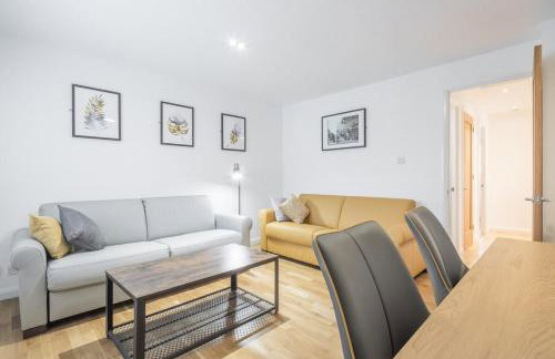 Modern & Private - Free Parking - Photo 1