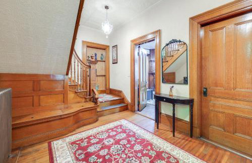 2-Acre Property Victorian Home in Brownville! - Foto 6