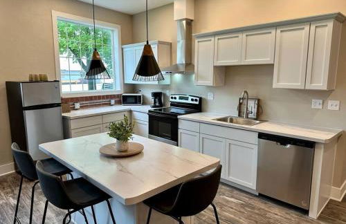 Mansion on the Mississippi River-7 Bedrooms&Baths - Foto 4