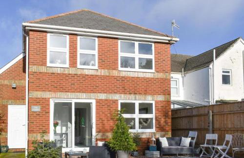 The Sashes - Stylish Apartment - FREE Parking - Ultrafast WIFI - Smart TV - Netflix - sleeps up to 6! Close to Poole Town Center & Sandbanks & Bournemouth - Foto 31