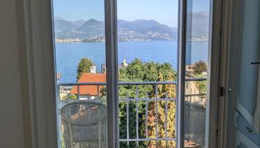 Breathtaking lake view in the heart of Stresa - Photo 2