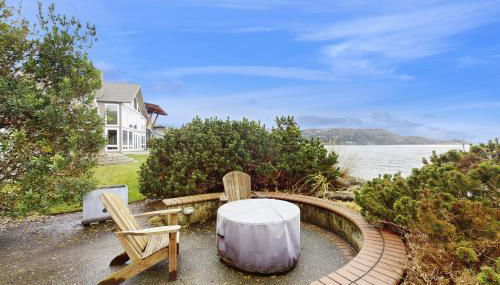 Camano Island Waterfront Modern Splendor - Foto 3