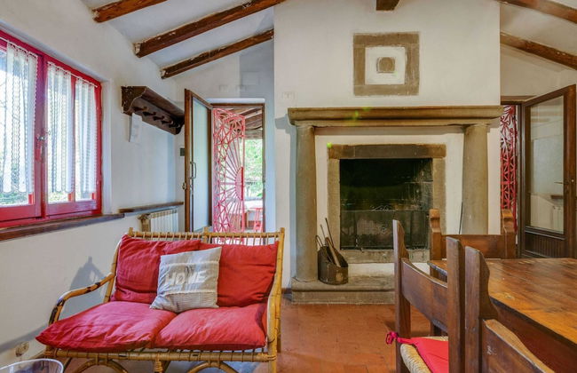 Vintage Vacation Home - Photo 17