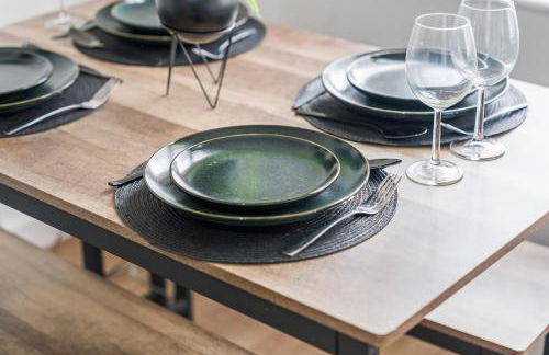 #93 Stylish Warwick Home - 10 mins to Warwick Castle - Sleeps 6 - " Perfect for Contractors and Families - Free Parking" - Foto 16