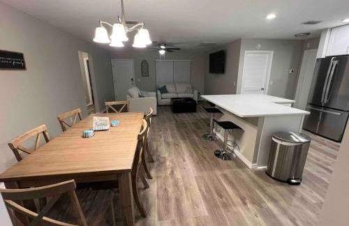 Get cozy in this Renovated home by the Villages - Foto 20