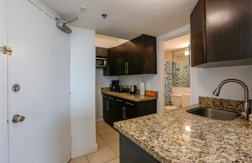 Miami Beach Apartments by MiaRentals - Foto 80