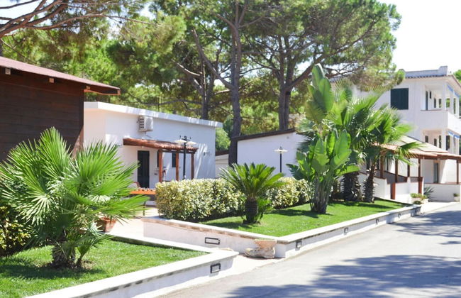 Bungalow in a Resort in Lido del Sole With Terrace - Photo 23