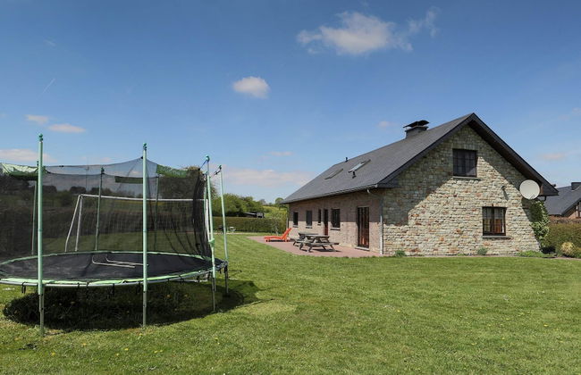 Spacious Holiday Home in the Ardennes with Sauna & Hot Tub - Photo 36