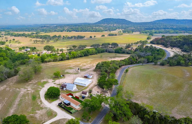 Comfort Charmmini Putting Greengame Roomgrill5 - Photo 42