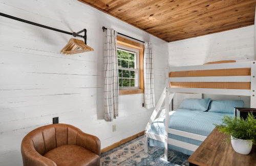 Woodland cabin w hot tub & fire pit - Foto 16