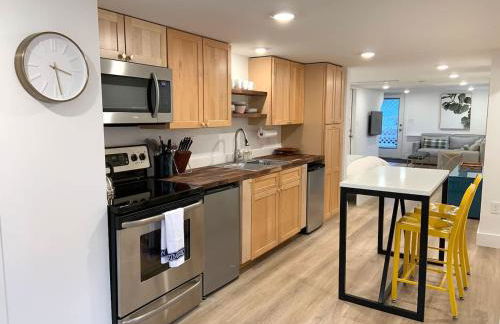 Fresh Modern Garden Level Kittery Studio - Photo 7