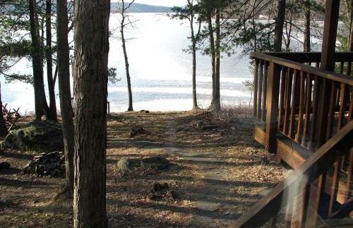 Idyllic Waterfront Log Cabin in Wayne County Overlooking Lake Wallenpaupack, Pennsylvania - Foto 9