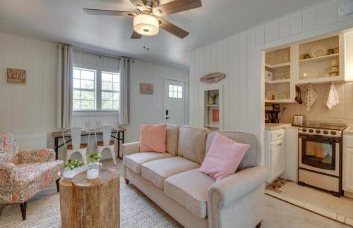 Cozy Mountain Home Cottage Walk to Marina! - Foto 6